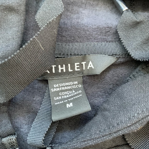 Athleta Balance Sweatshirt in black - Picture 5 of 13